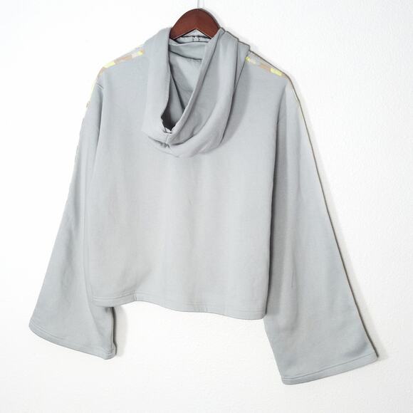 Adidas Women’s Cropped Hoodie Sporty Chic Athleisure Activewear Gym Ready XL - Picture 2 of 8